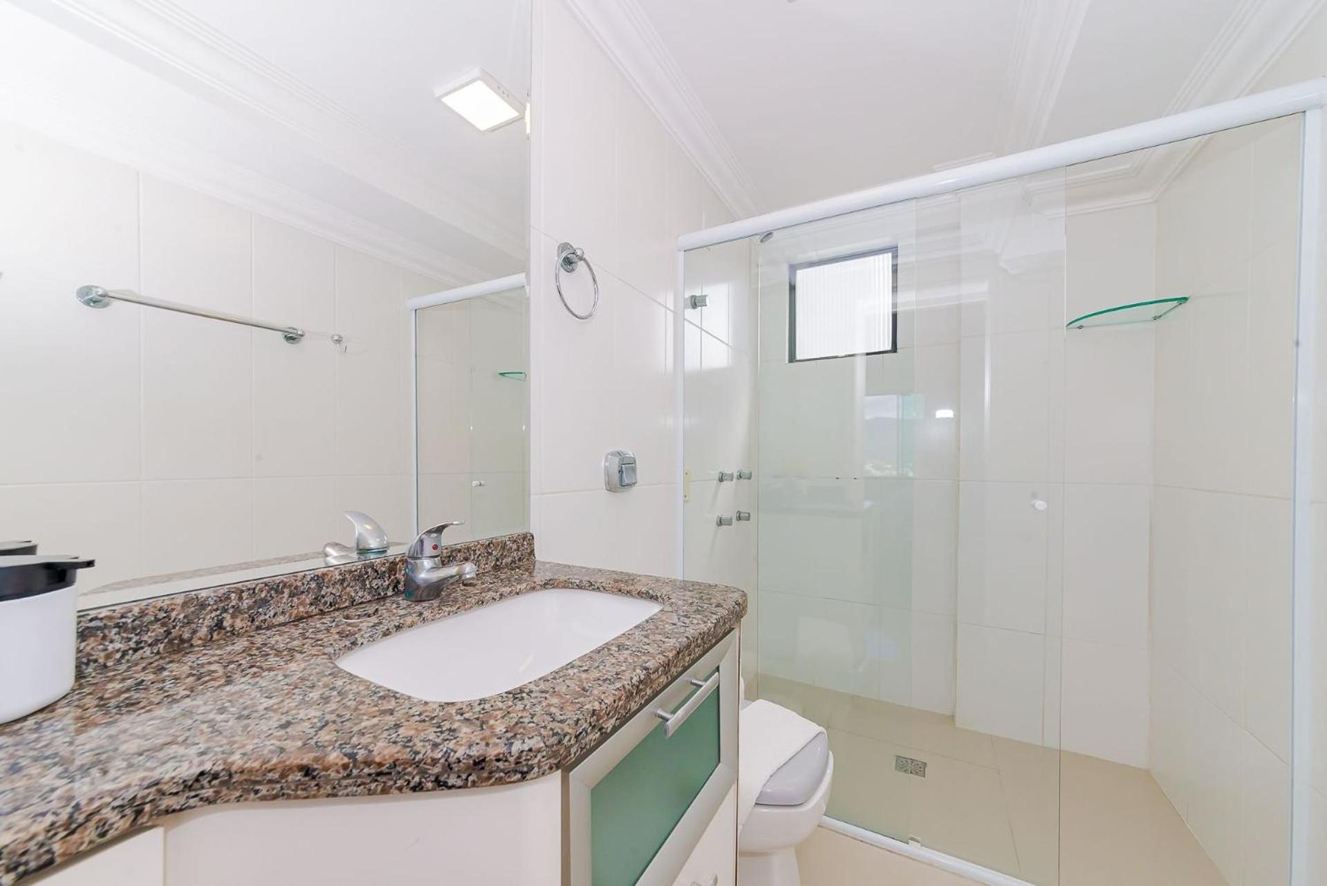 Apto Amplo 1Suite Mais 2Quartos - Quadra Mar 50M Da Praia - Somente Familiares Balneário Camboriú Exterior foto