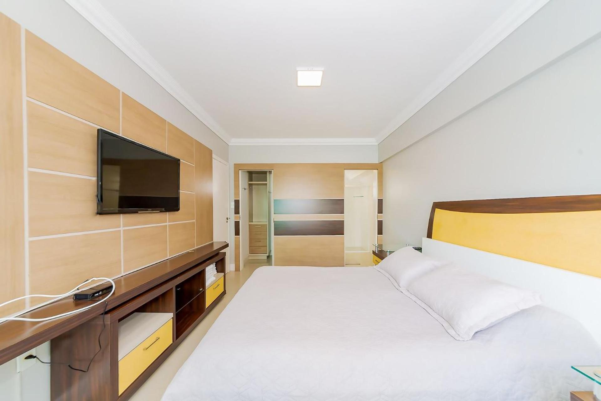Apto Amplo 1Suite Mais 2Quartos - Quadra Mar 50M Da Praia - Somente Familiares Balneário Camboriú Exterior foto